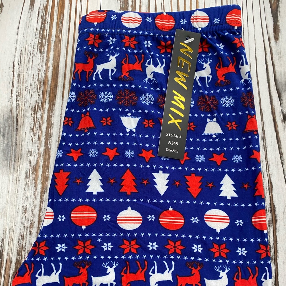 NEW Women’s ONE SIZE snowflake reindeer leggings